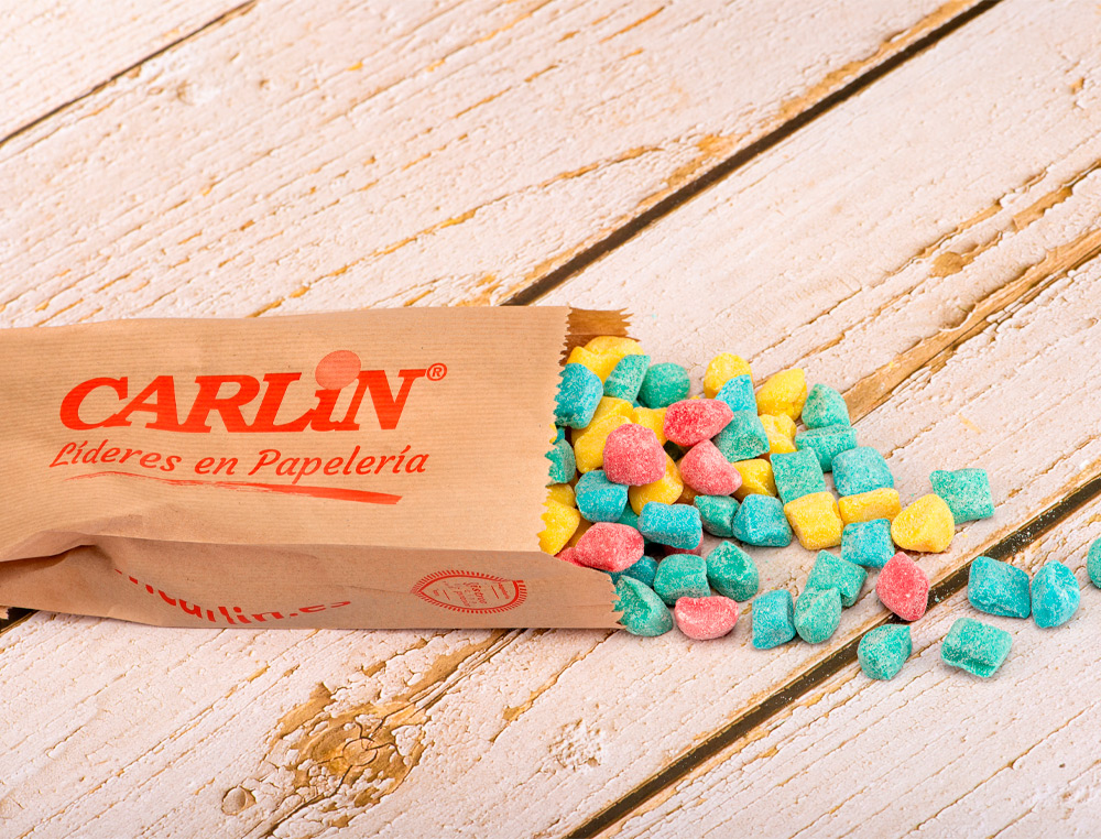 SOBRE KRAFT VERJURADO CARLIN 10X25+6 CM 50 GR CAJA DE 2500 UNIDADES